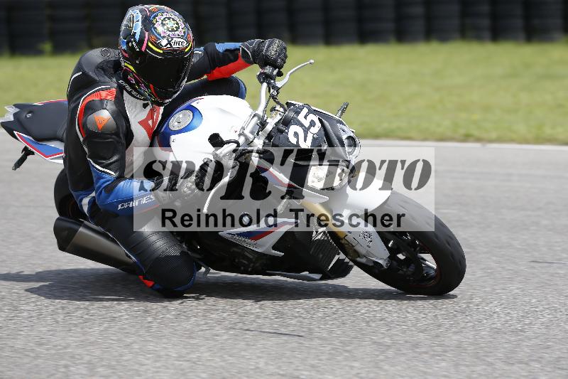 /Archiv-2024/29 12.06.2024 MOTO.CH Track Day ADR/Gruppe rot/25